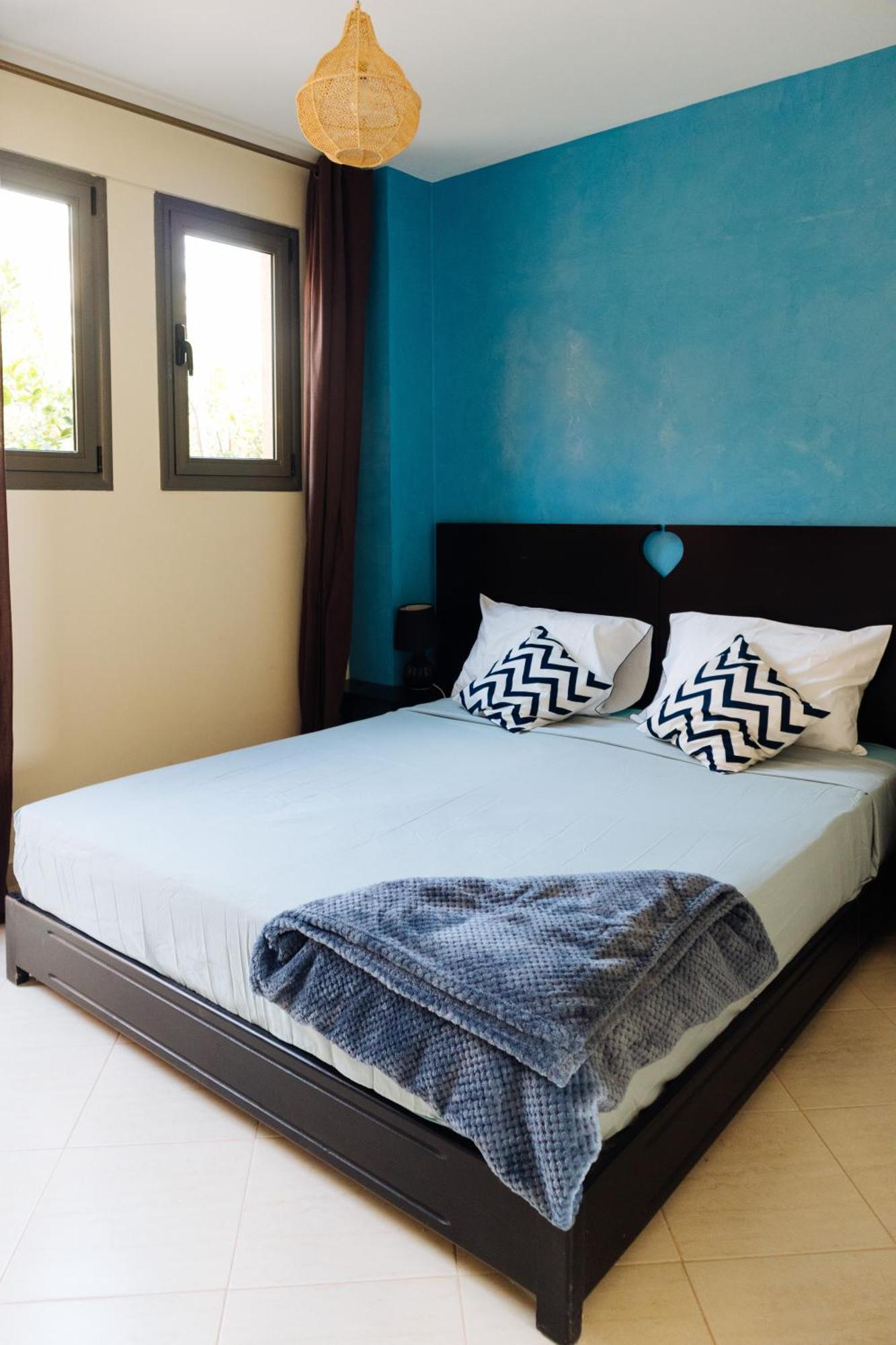 Argan Oasis Studio, Poolside Retreat Near Taghazout Apartment *