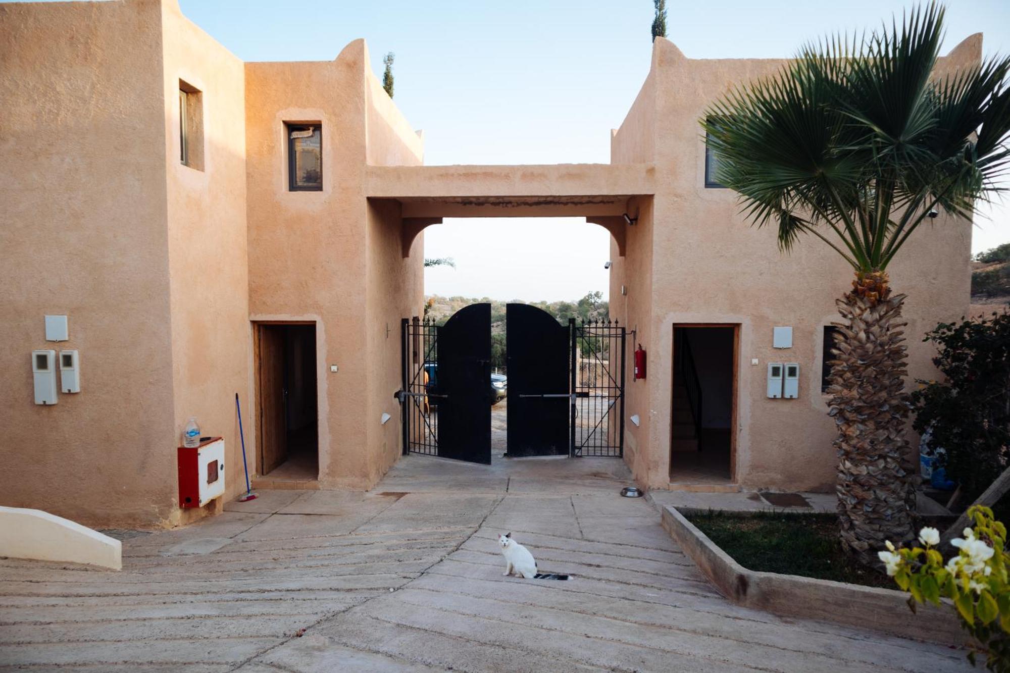 Apartment Argan Oasis Studio, Poolside Retreat Near Taghazout Ikouzza